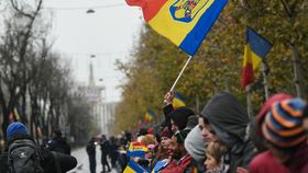 VIDEO Tinerii români, plătiți cu 3.000 de lei pe lună pentru stagiul militar! Cât durează pregătirea?